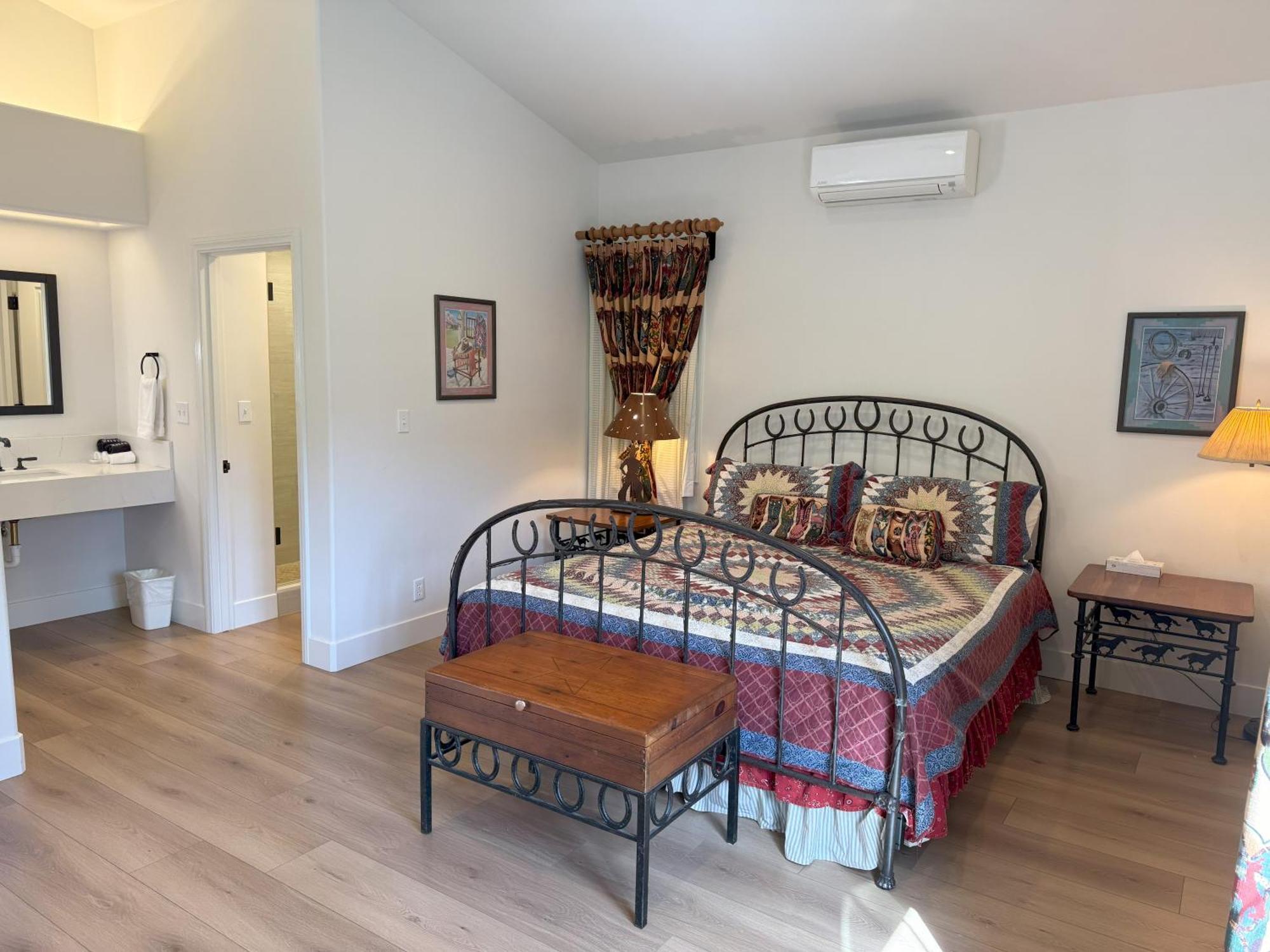 Circle Bar B Guest Ranch Otel Capitan Dış mekan fotoğraf