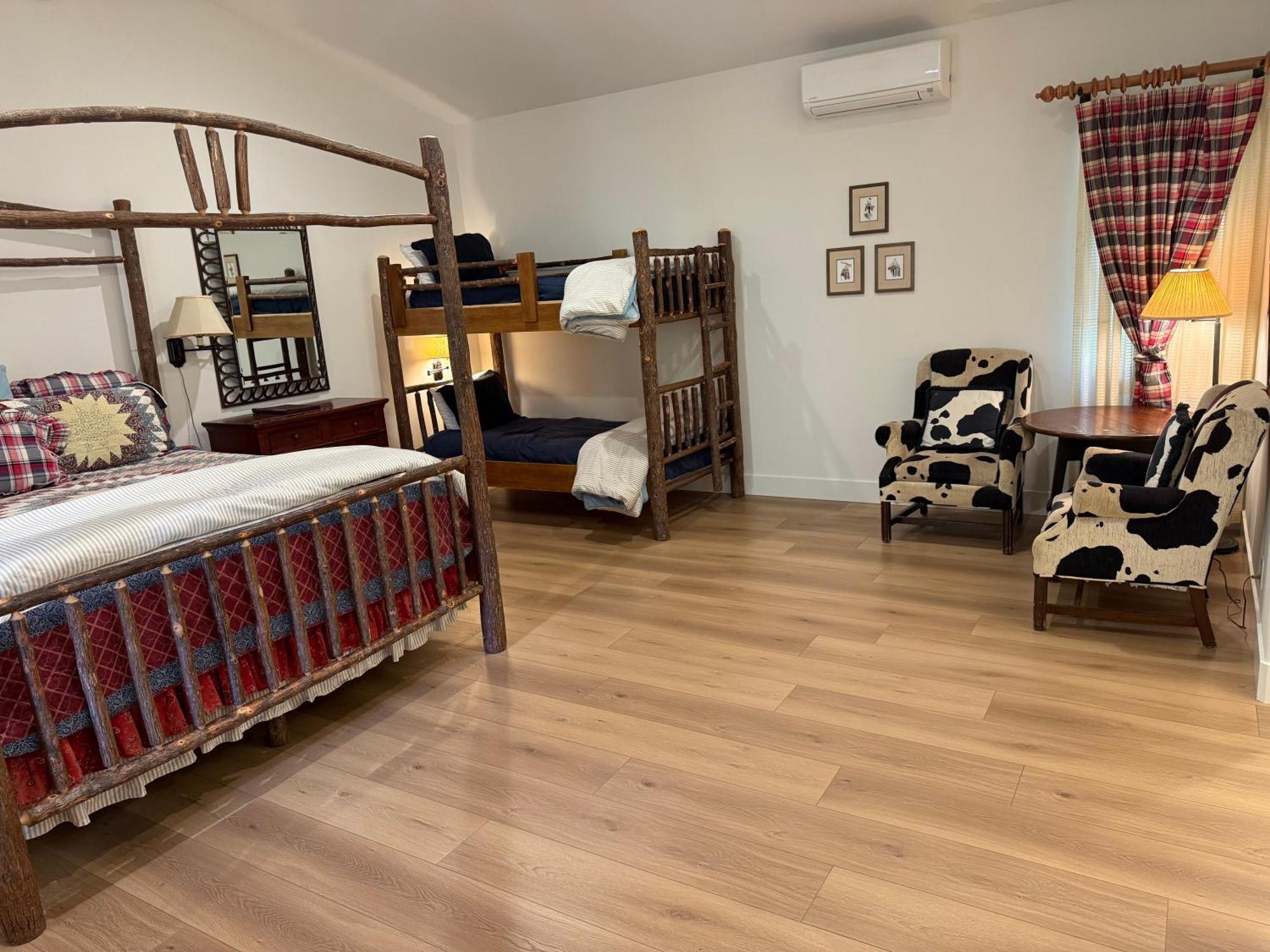 Circle Bar B Guest Ranch Otel Capitan Dış mekan fotoğraf